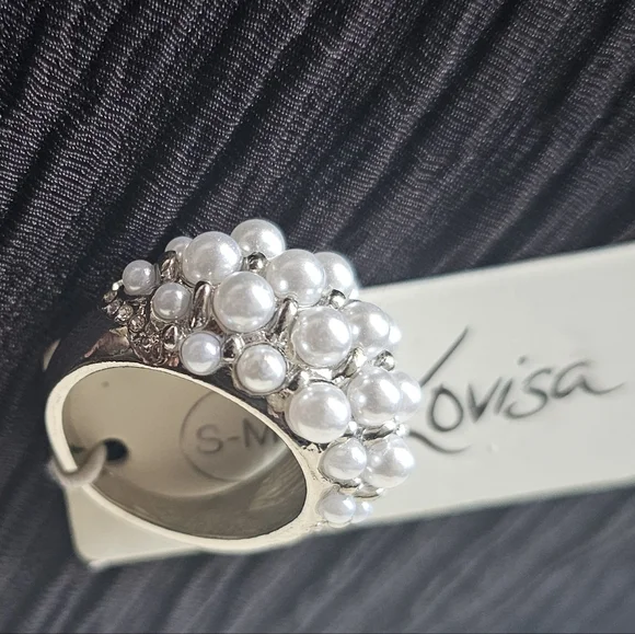 Elegant Silver Tone Pearl Cluster Ring Size 7 - Picture 1 of 4